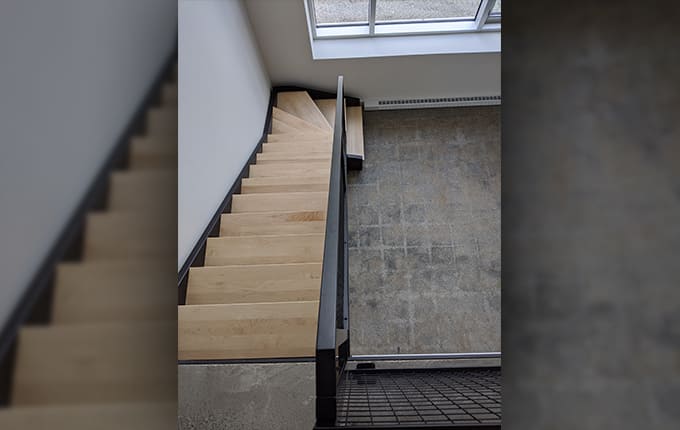Ébéniste fabrication escaliers Waterloo