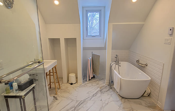 Transformation de salle de bain à Ste-Dorothée, Laval.