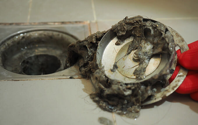 Débouchage et nettoyage de drain Repentigny.