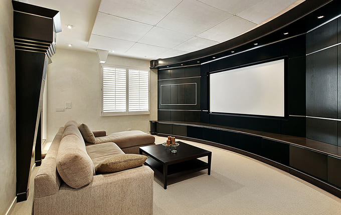 Finition sous-sol cinéma maison Mirabel