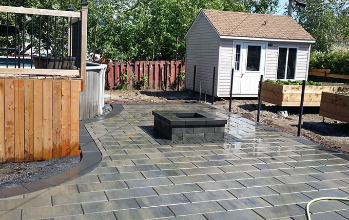 Installation de pavé uni Montérégie Rive-Sud Aménagement Pro Unique.