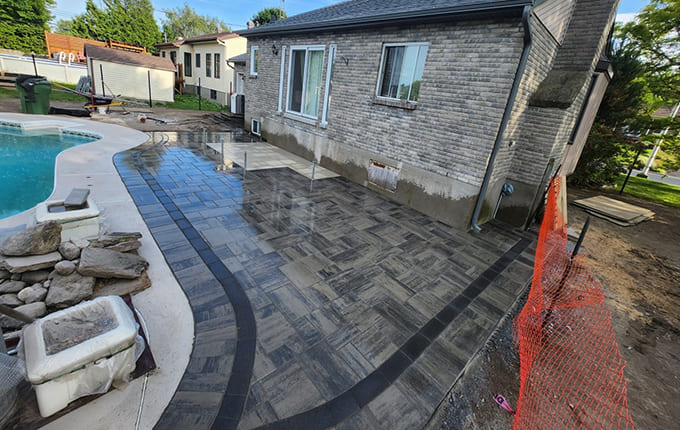 Installation de pavé uni Montérégie Rive-Sud Aménagement Pro Unique.