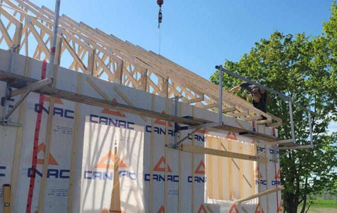 Construction de garage à Sherbrooke.