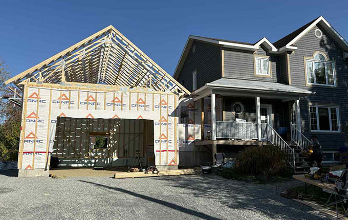 Construction de garage à Sherbrooke.