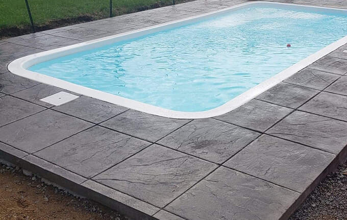 Contour de piscine en béton Victoriaville.